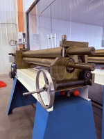 Machine à rouler asymétrique en acier inoxydable avec formage des extrémités et moteur, épaisseur de tôle maximale 2 mm