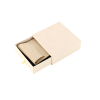Boîte-cadeau de luxe de bijoux de logo personnalisé avec sac pochette fabricant professionnel doublure d'éponge de stratification mate en relief
