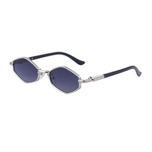 Lunettes de soleil polygonales Soho pour femmes, protection UV400, classe 2, monture en plastique et métal, couleur noire, avec étui - Product Image 3