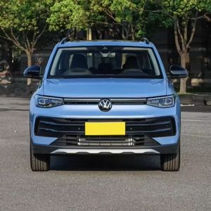 <span class=keywords><strong>2023</strong></span> para Tharu XR Edición Advance, Furgoneta Automática, Asientos de Cuero, Neumáticos R16, Volante a la Izquierda, 5 Asientos, Euro VI, Faros LED - Product Image 1