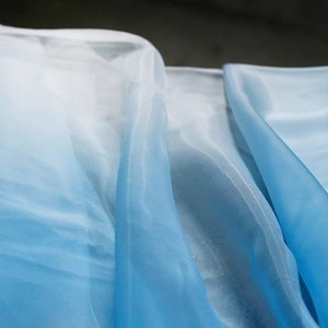 Organza Ombré <span class=keywords><strong>Indigo</strong></span>-Tissu Transparent Cristal Irisé <span class=keywords><strong>Bleu</strong></span>-Blanc pour la Couture Néo-Chinoise - Product Image 3