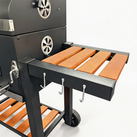 Barbecue fumoir professionnel robuste avec étagère avant pour la cuisson gourmande en extérieur
