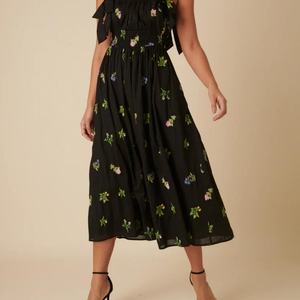 Vestidos de Algodón 100% Nuevos de Marca Original para Mujer, Vestido Midi Dallas Negro con Bordado Floral, Cintura Alta, Corte Holgado, Estilo Casual - Product Image 4