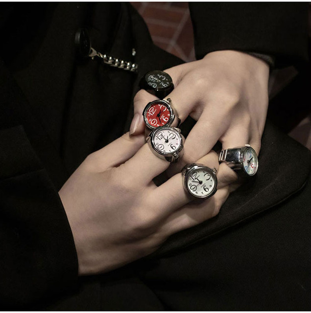 Wholesale Classic Geometric Design Couple Ring Watches Fashion Alloy Ring Gift for Party Occasions