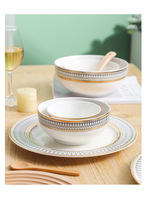 Ensemble de vaisselle en porcelaine de 4 pièces, écologique, durable, luxueux, artisanat doré, style moderne, adapté aux mariages, assiettes à steak