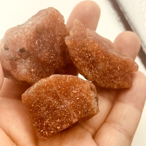 Commercio all'ingrosso pietre preziose di cristallo naturale di quarzo grezzo pietre curative gioielli Golden <span class=keywords><strong>sunstone</strong></span> ruvido per la decorazione della casa - Product Image 4