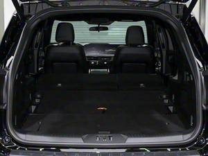 SUV Explorer 2026, nouvelle version haut de gamme, 5 portes, 6 places, idéal pour transporter des objets lourds et les voyages en voiture. - Product Image 4