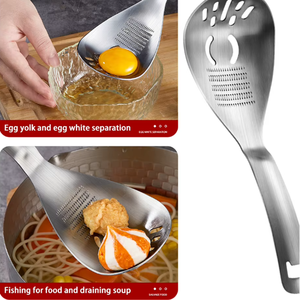 Cuillère multifonctionnelle en acier inoxydable : râpe à ail, presse-purée, cuillère à pâtes, ouvre-bouteille, séparateur, cuillère de cuisine - Product Image 5
