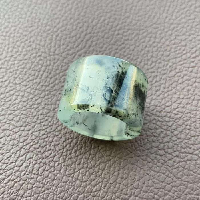 ภาพวาดสีน้ำหมึกดำ