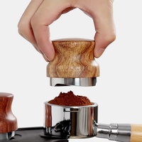Distributeur de café expresso universel à ressort avec poignée en bois massif naturel, base en acier inoxydable 304, tamper et niveleur de café