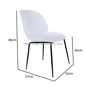 Sandalye çerçeve karbon çelik metal püskürtme plastik geniş koltuk sandalye/istiflenebilir plastik sandalyeler/yemek sandalyesi yapılır