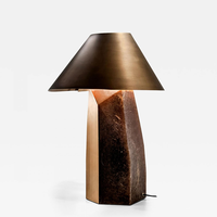 Lampe de table LED sculpturale géométrique en albâtre italien, élégante et luxueuse, en laiton, pour hôtel, villa, maison, luminaire décoratif