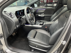 2022 Me-rcedes <span class=keywords><strong>Benz</strong></span> GLA 200 Voiture à essence, SUV 5 portes 5 places, 1.3T, - Product Image 3