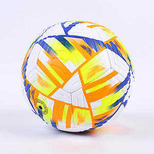 Pallone da Calcio Misura 5 in TPU Goffrato PVC Cucito a Macchina Antiesplosione per Allenamenti Partite e Attività Sportive di Squadra - Product Image 6
