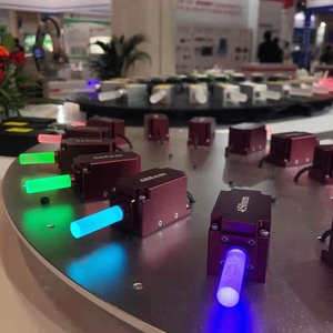 โมดูลเลเซอร์ไฟเบอร์ RGB สีใหม่ 2-7 สี พร้อมหัวต่อ FC/SMA ความยาวคลื่น 405nm-980nm กำลังขับ 1-300mW - Product Image 4
