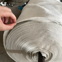 Complexe géotextile non tissé avec géomembranes pour filtration et drainage, matériau polyester, couleur noire