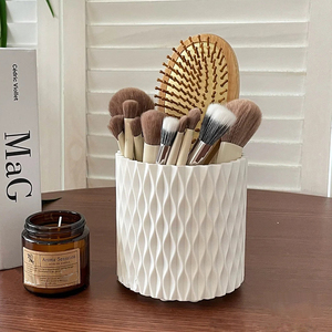 Porte-pinceaux de maquillage Qinfeng, boîte de rangement cosmétique rotative à 360 degrés, organisateur de bureau blanc et gris pour pinceaux et stylos - Product Image 3