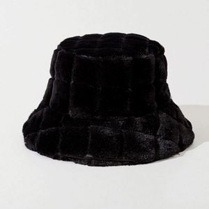 Chapeau Bob en Polaire Violette à Motif Écossais Unisexe pour l'Hiver – Qualité Supérieure pour la Pêche, le Ski et le Cyclisme – Vente en Gros - Product Image 2