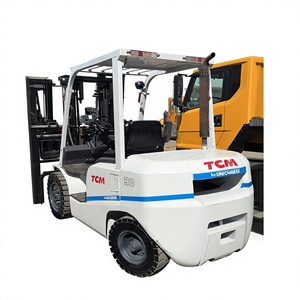 Montacargas TCM Fd30 Usado Confiable de 3 Toneladas con Pocas Horas de Uso (0-2000), en Buen Estado, Neumáticos Sólidos, para Almacén - Product Image 1