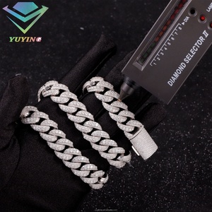 Chaîne cubaine en argent massif 925 de 18 mm de largeur, collier et bracelet Yu Ying sertis de moissanite VVS glacée pour hommes - Product Image 4