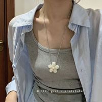 Pull pour femme en pierre naturelle, style coréen, inspiré d'Instagram, avec perles tressées et fleur tridimensionnelle, luxe à prix abordable