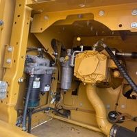 Excavatrice sur chenilles hydraulique CAT 323GC 23 tonnes, réservoir de carburant 345L, godet 1,30 m³, bon état, moteur C7 1 d'origine en stock