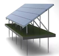 Structure de montage au sol solaire optimisée en termes de coûts pour les centrales électriques à grande échelle