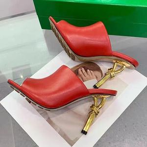 Sandali con <span class=keywords><strong>Tacco</strong></span> a Spillo in Metallo Irregolare e Punta Quadrata Stile Sfilata di Moda Estivi da Donna per Ragazze alla Moda - Product Image 3