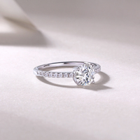 Bague en argent sterling S925 avec moissanite taille brillant rond et pierres latérales en CZ, quatre griffes, 1ct 2ct 3ct pour femme