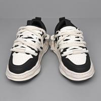 Baskets blanches à plateforme pour hommes, lacets en corde surdimensionnés à pampilles, coutures vieillies, semelle épaisse, style street punk, chaussures de skate
