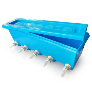 Dispositif d'<span class=keywords><strong>allaitement</strong></span> chauffant suspendu avec seau d'alimentation de style chèvre à 5 mamelons pour jeune bétail et petits animaux - Product Image 2