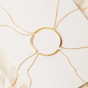 Collar de Barra Delgada Curva de Acero Inoxidable Personalizado con Frase Grabada, Joyerí<span class=keywords><strong>a</strong></span> de <span class=keywords><strong>Amistad</strong></span> con Coordenadas para Mujer - Product Image 3