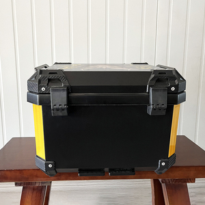 バイク用テールボックストランク 28L/36L/45L/55L/65L/<span class=keywords><strong>80L</strong></span>/100L クイックリリース アルミ合金製テールボックス アクセサリー 卸売 - Product Image 4