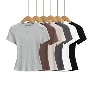 T-shirt attillata in stile americano da donna, nuova collezione estiva, modello corto europeo e americano, basic, corta, che lascia scoperto il ventre - Product Image 4