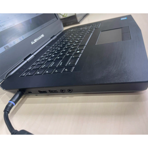 Ordinateur portable de jeu ALIENWARE 15 R2 <span class=keywords><strong>I7</strong></span>-<span class=keywords><strong>6700HQ</strong></span> <span class=keywords><strong>Intel</strong></span> <span class=keywords><strong>Core</strong></span> 16GB Ram 512GB SSD GTX 970M (3G) Win11 High Spec Ordinateur portable de jeu - Product Image 3