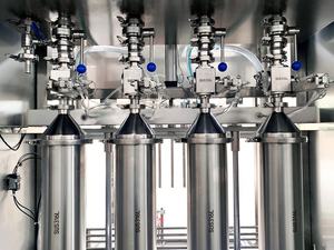 Machines pour petites entreprises fabriquées à Shanghai Machine d'étiquetage automatique de capsulage de remplissage d'huile moteur liquide 5L <span class=keywords><strong>10L</strong></span> avec CE ISO9001 - Product Image 3