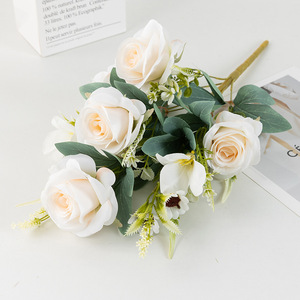 Ramos de rosas holandesas artificiales-Elegancia atemporal para la decoración del hogar y eventos - Product Image 1
