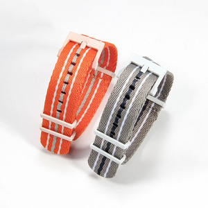 Yeni Nefes Alabilen Şık Çizgili 1.2mm Yumuşak Naylon Kumaş Renkli Paslanmaz Çelik Tokalı 22mm Saat Kayışı Yedeği - Product Image 5