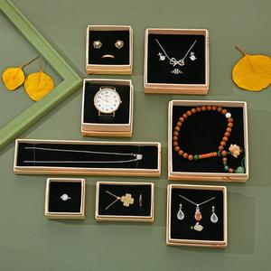 Boîte à bijoux en papier de style chinois avec motif de fleurs de prunier et de grues, design de luxe tendance, plusieurs spécifications - Product Image 4