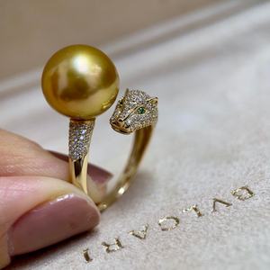 Anillo Fino de Plata de Ley 925 Kajia de 24K, 12-11mm, con Cabeza de Leopardo y Oro Fuerte, Comparable a la Perla de Oro del Mar, Casi Impecable - Product Image 1