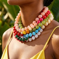 Collier ras du cou fantaisie en résine plate arc-en-ciel avec fermoir en cuivre, multibrins, couleurs bonbon, pour l'été et la plage