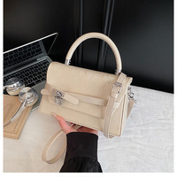 Sac à main texturé pour femme avec poignée supérieure, boucle décorative, bandoulière amovible, sac à bandoulière pour le quotidien et les voyages