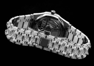 Montre en diamant Moissanite de qualité export avec mouvement à quartz, bijoux de mode pour hommes et femmes, disponible à la vente - Product Image 6