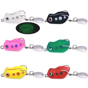 Mini Luminous Fishing bait Lure 3cm 3.7g Spoon Blade Sequin Fishing Bass Double Hook Cute Frog Lure