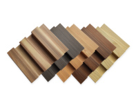 Persienne murale en bois écologique Plafond 3D en WPC et panneau de panneau en polystyrène PVC étanche à l'humidité Revêtement mural imperméable pour usage intérieur