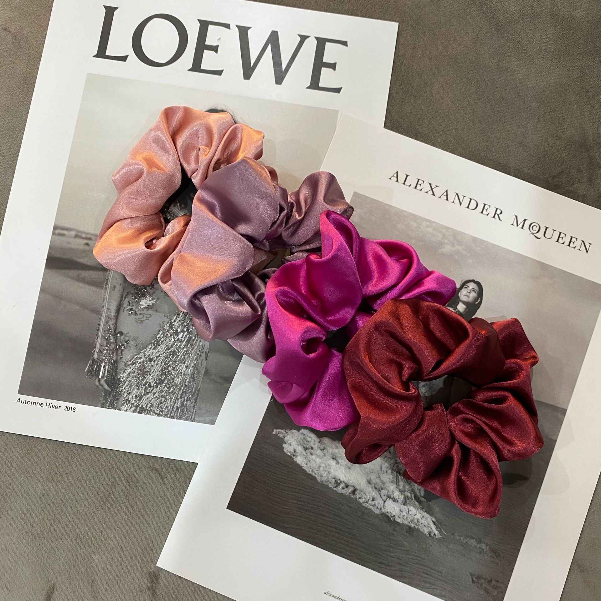 2021 атласные резинки из искусственного шелка, женские блестящие резинки для конского хвоста, красочные шелковые глянцевые резинки в рубчик, резинки для волос для девочек