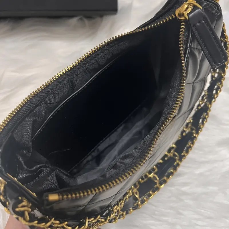 Borsa da donna trapuntata Pre-Vintage con bracciolo grande nuova catena a tracolla oro nero