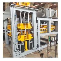 Machine QT10-15 entièrement automatique de bloc de ciment à vendre en République dominicaine avec le composant de noyau de moteur