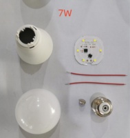 Vente en gros d'ampoules résidentielles à LED Lampada Focos 3W 5W 7W 9W 12W 15W 18W 24W E27 Ampoules de plafond B22 Ampoules à LED de matière première légère