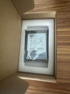 Disque SSD interne d'entreprise 2,5 pouces 800 Go SAS 12 Gbit/s HGST HUSMM1680ASS200 Neuf pour système de stockage Unity Haute Capacité - Product Image 3